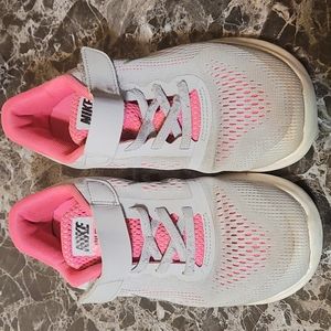 Used Nike little girls Shoes